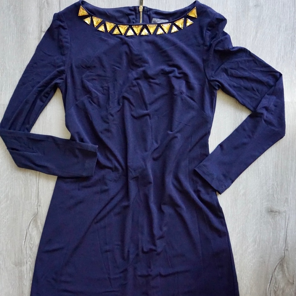 Vince Camuto. Mini dress. Long sleeve dress.